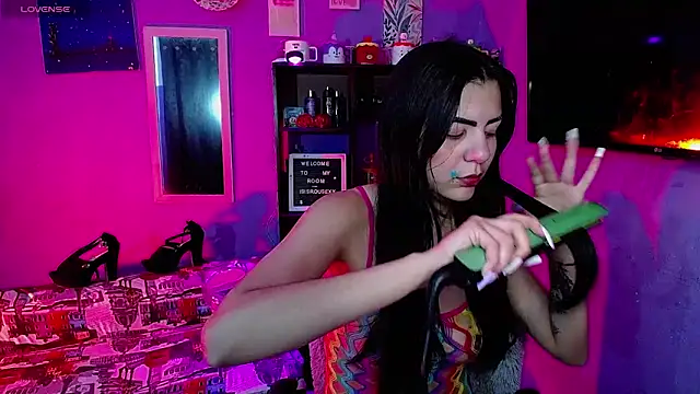 IsisRouse online show from November 28, 3:53 am