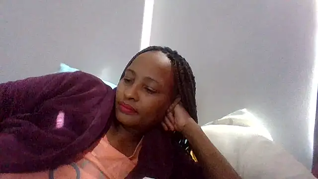 BabeAssXX online show from May 7, 12:31 pm