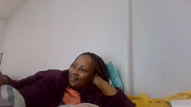 BabeAssXX online show from May 11, 7:43 am