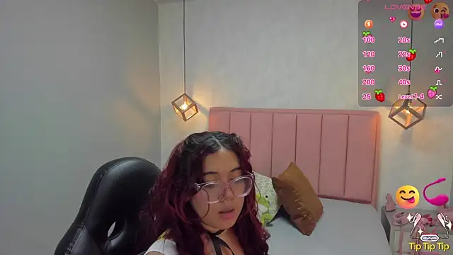 MADISON ROWAN1 online show from May 12, 3:26 am