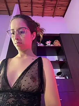 little-Emma online show from May 15, 11:18 pm