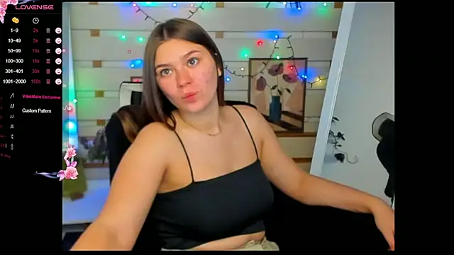 Josephine Kiss online show from May 19, 1:51 pm