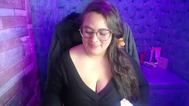 SaraThomso online show from September 20, 3:49 am