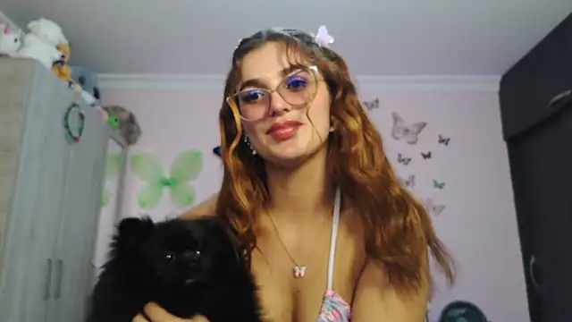 caroline jonson online show from February 13, 10:00 pm