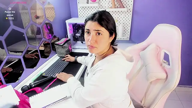 Danna 777  online show from November 11, 11:57 pm