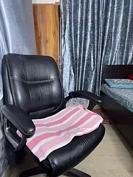 Ritu-Babe online show from April 1, 5:32 pm