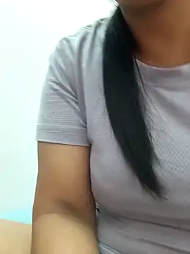 Lanyingxin18 online show from May 4, 11:03 am