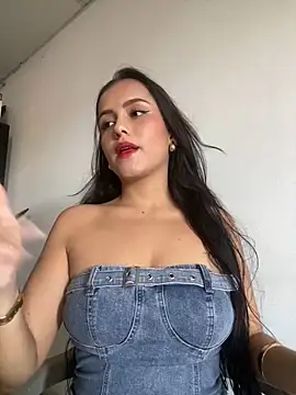 AbbyMillerrr online show from May 7, 8:34 pm
