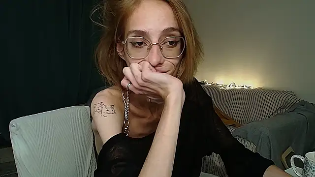 amber quell here online show from May 30, 4:48 pm
