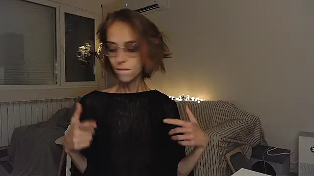 amber quell here online show from May 17, 3:55 pm
