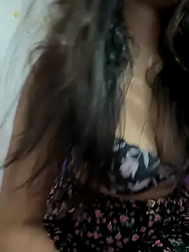 Snapshot of Angel_Zaara chatting on September 24, 4:22 am Angel Zaara online show from September 24, 4:22 am
