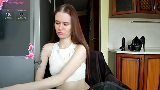 EmilySoul online show from April 18, 1:52 am