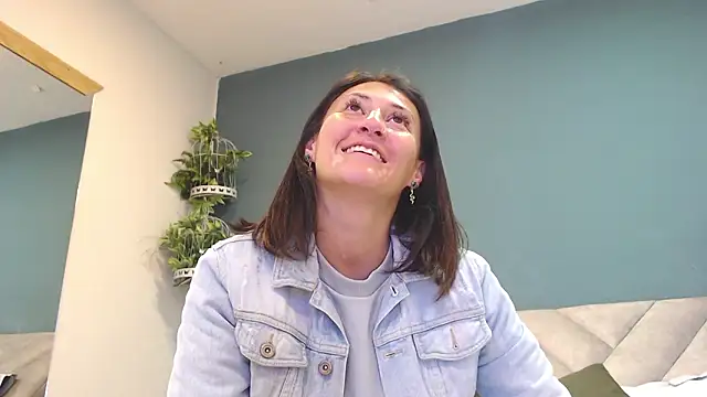 SharisWillian online show from February 11, 3:52 am