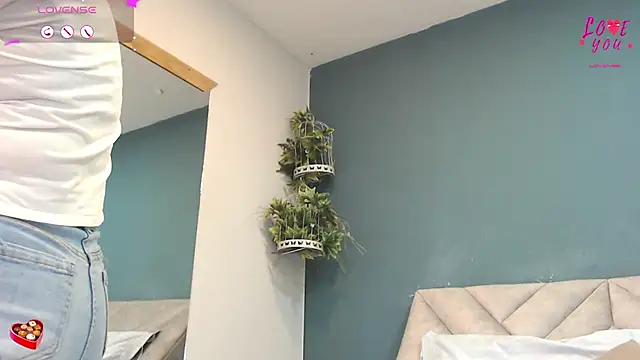 SharisWillian online show from May 7, 4:17 am