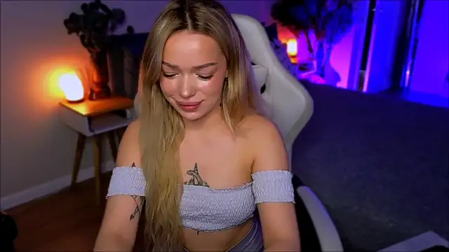 Lily Yin online show from March 11, 5:55 am