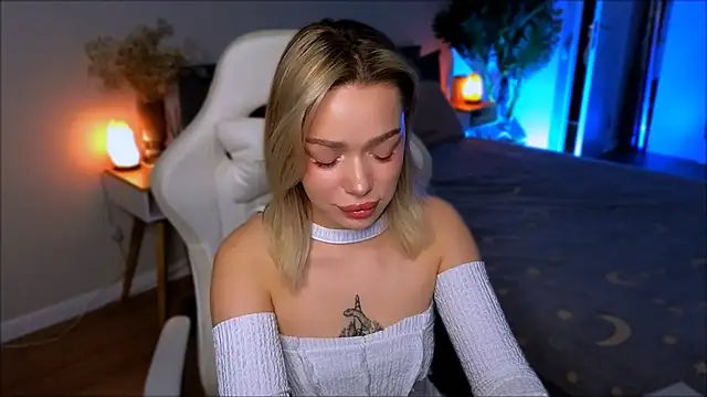 Lily Yin online show from January 14, 5:56 am