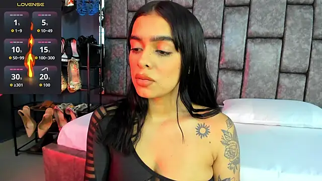 Foxy Assh  online show from April 9, 5:21 am