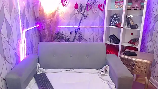 charlottemoonxz online show from November 8, 8:03 pm