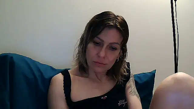 anechka1 online show from February 17, 3:39 am