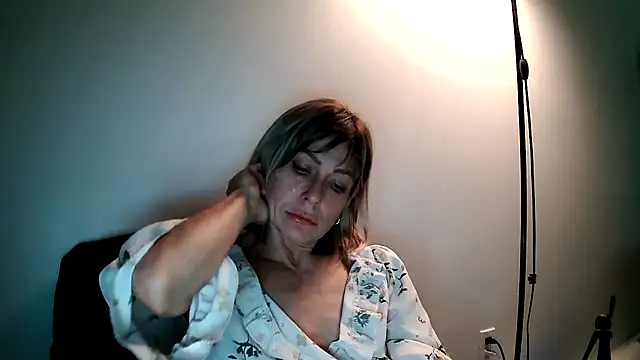 anechka1 online show from December 3, 3:20 am