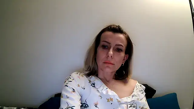 anechka1 online show from March 26, 12:02 am