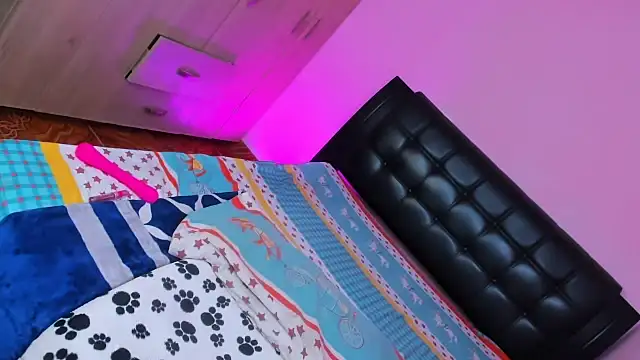 Charming J online show from March 29, 8:02 am