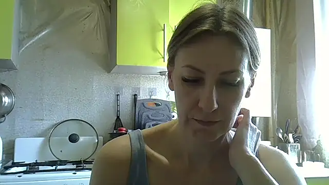 AshleyXHoney online show from May 5, 7:44 am