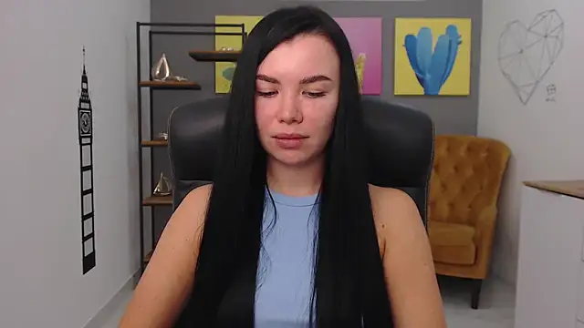 MadisonGomes online show from November 6, 9:15 am