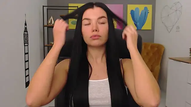 MadisonGomes online show from November 19, 9:20 am