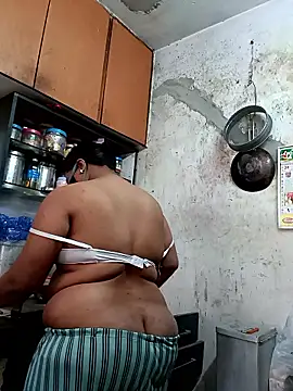 Love Jenny online show from November 13, 4:33 am