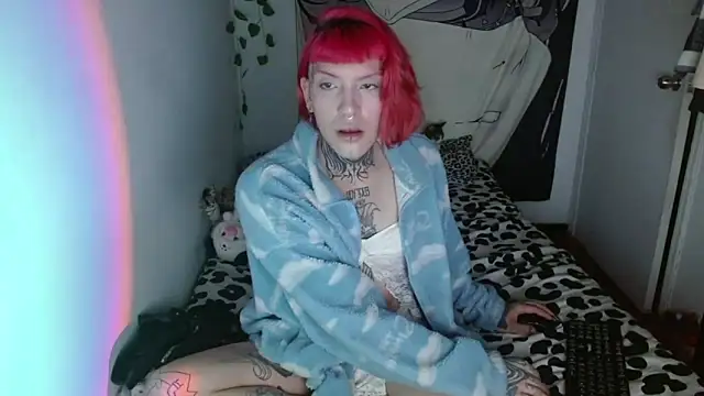 charlotbelucci  online show from May 15, 3:11 am
