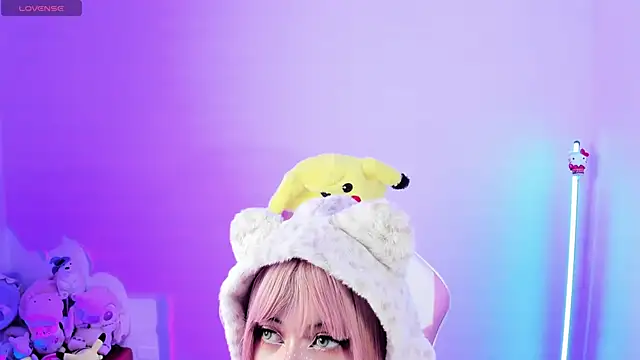 Ahri Elderwood online show from October 6, 4:40 am