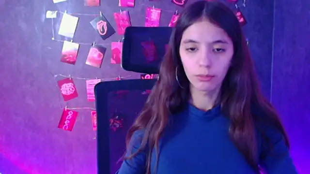 Aishell  online show from January 8, 1:04 pm