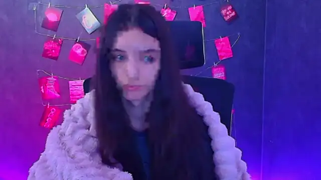 Aishell  online show from April 6, 11:33 am