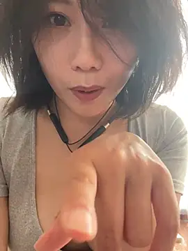 Eliza-E online show from March 23, 3:34 am