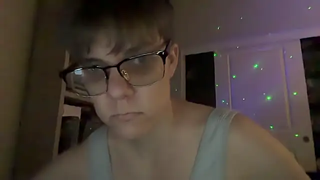 KaliSnow199623 online show from March 25, 3:56 am