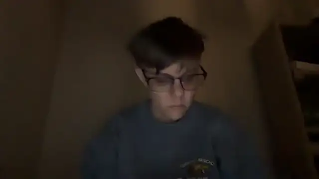 KaliSnow199623 online show from March 26, 9:00 am