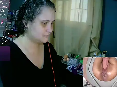 lolalicious 758 online show from May 19, 9:11 pm