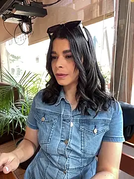 Leah Honey26 online show from April 30, 8:03 pm