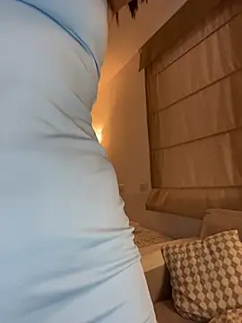 Leah Honey26 online show from April 4, 10:52 pm