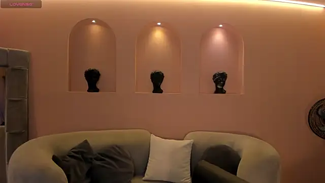 BellaRose X online show from May 15, 5:44 am