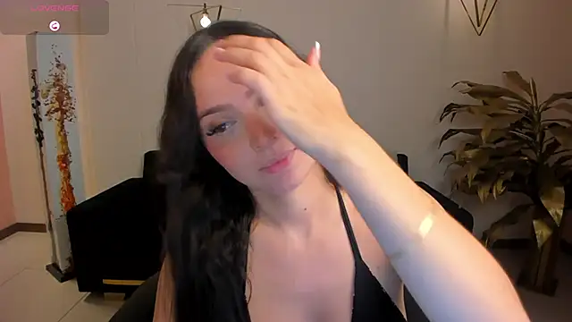 AliceHarper  online show from May 13, 11:10 pm