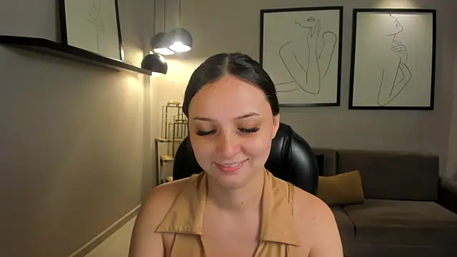 AliceHarper  online show from May 6, 11:31 pm