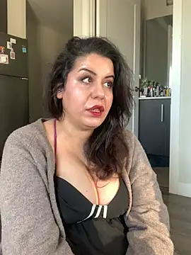 holyeroticss online show from March 27, 10:21 pm