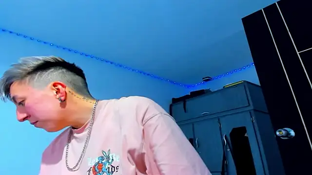 Sexyboy 666 online show from May 15, 10:23 pm