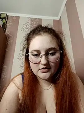 WhiteBellaX online show from February 13, 9:33 am