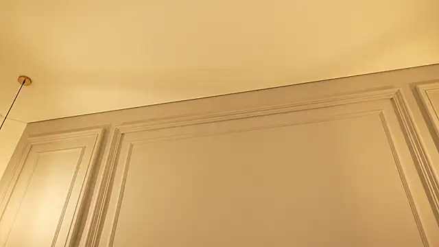 IrisBaker online show from October 10, 9:31 pm