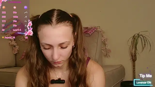Milky flexy cat online show from May 9, 3:47 pm