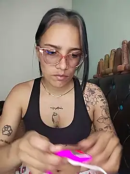 Yaumiko online show from May 26, 11:53 am