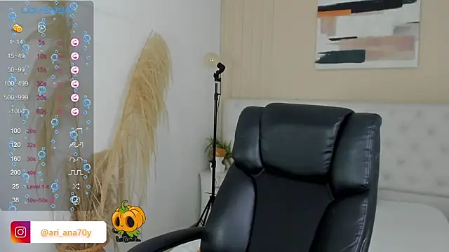 LOISE-XX online show from November 8, 6:18 am